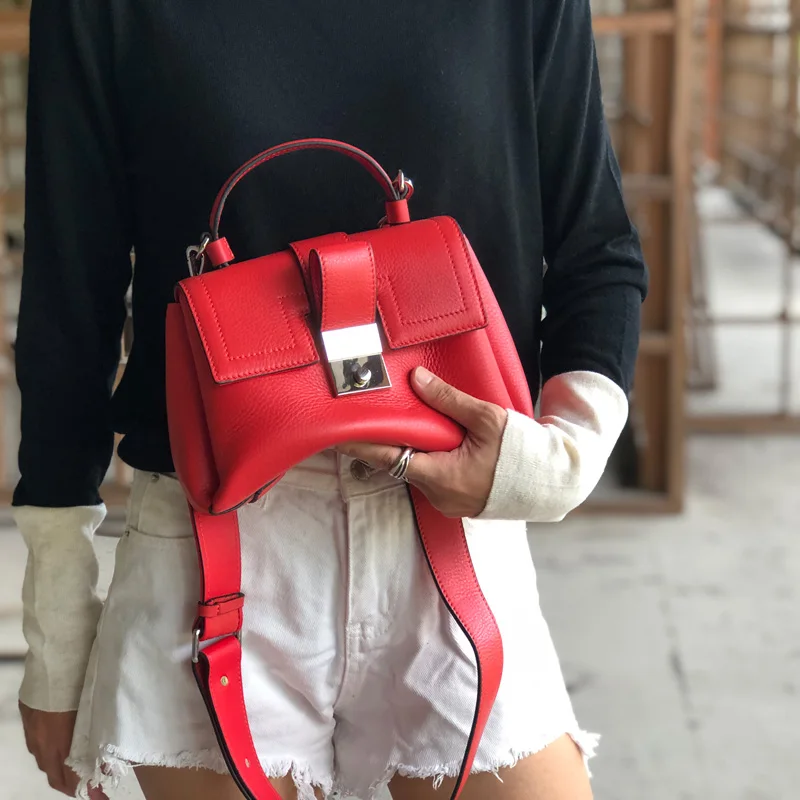 

autumn winters is joker head layer cowhide bag interlayer