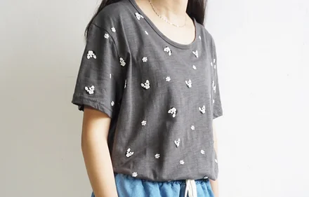 Женские футболки с коротким рукавом белые и серые принтом в стиле Харадзюку