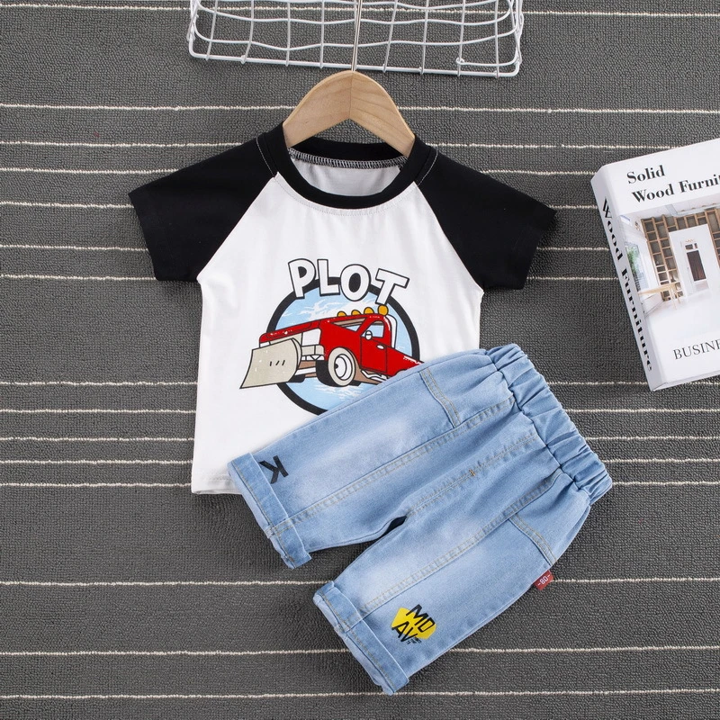 

Korean version of the summer new children's cartoon print T-shirt two-piece suit for boys