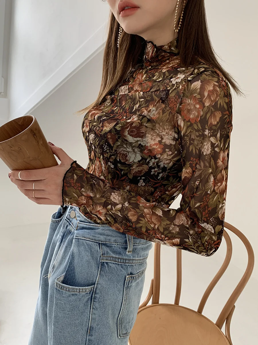 

Whimsical Girl Korean-style Chic Retro Stylish Wavy Turtleneck tou fu Flowers Shirt Sexy Inner Wear Top