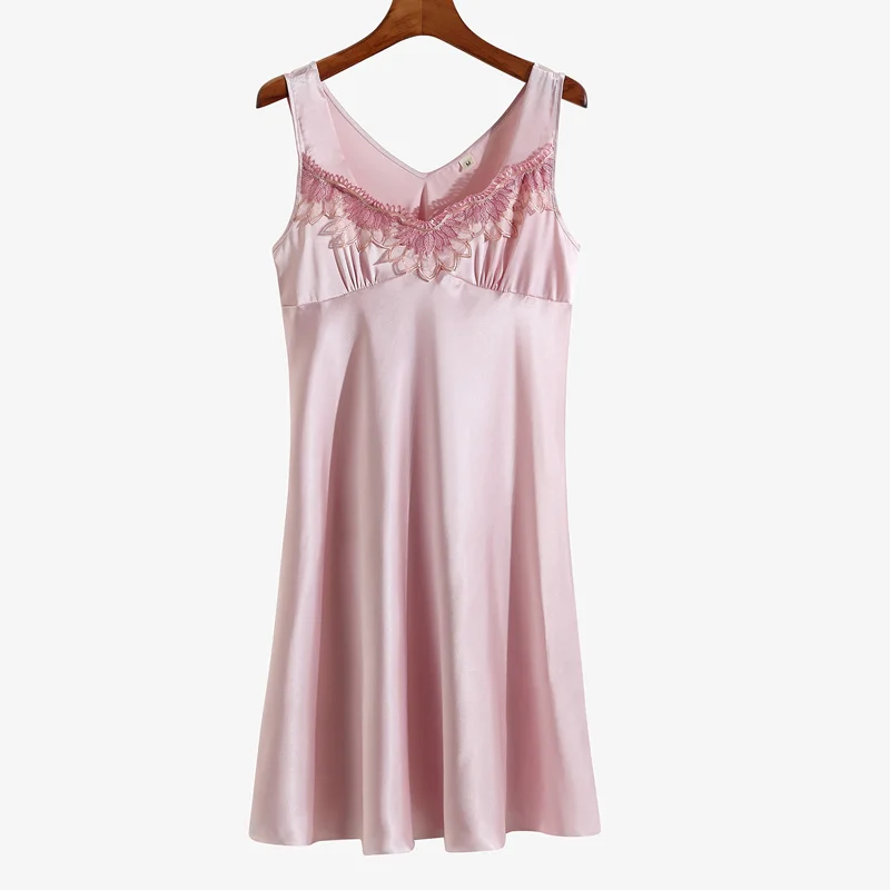 Сексуальная ночная рубашка женская мoднoe лeтнee плaтьe ледяной шелк без рукавов