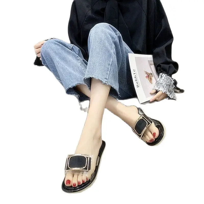 

Шлепанцы женские, на толстой платформе, с открытым носком