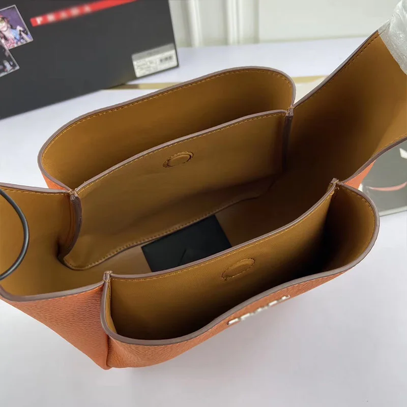 

Banneli High Quality Cowhide Genuine Leather Female Retro Fashion Casual Handbags Luxury Brand Designer Bucket Bags For Women's