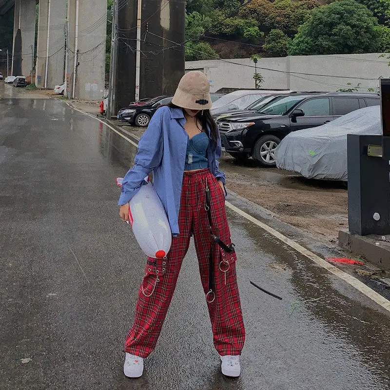 

2021 Punk Chain Cargo Pants Women Harajuku Goth Plaid Checkered Trousers Female Streetwear Aesthetic Hip Hop Egirl Grunge Emo