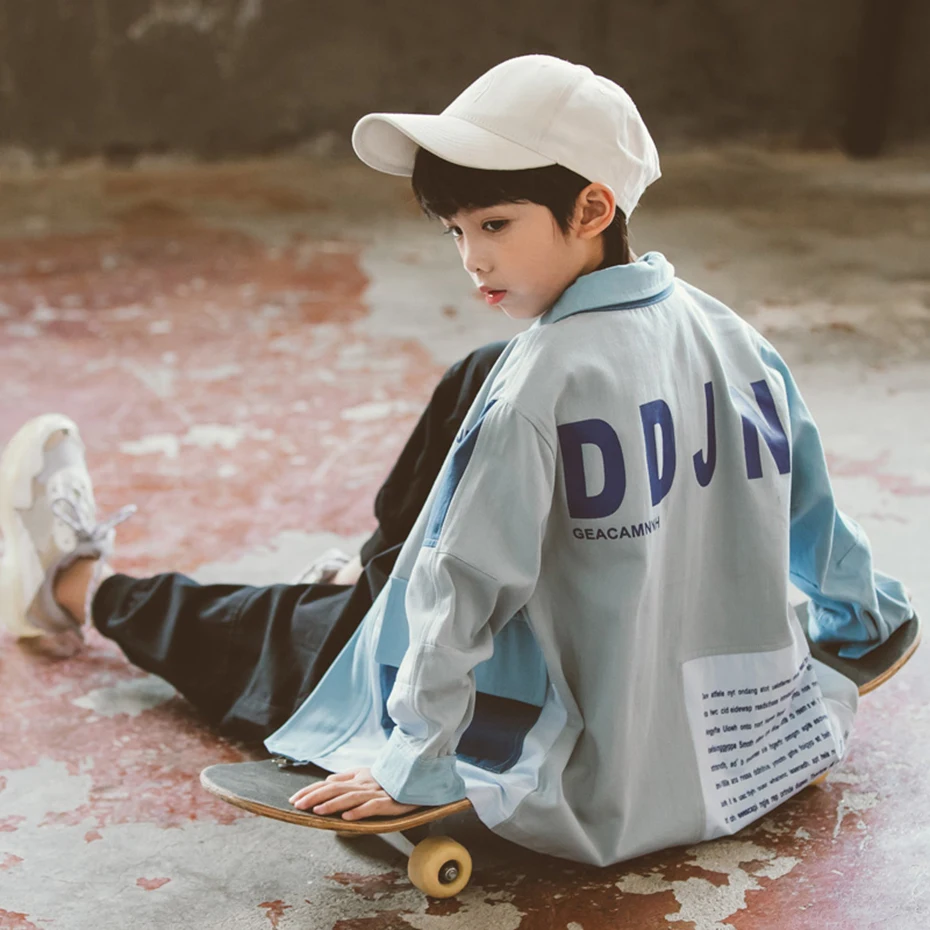 Куртка лоскутные куртки для мальчиков Детская верхняя одежда с отложным