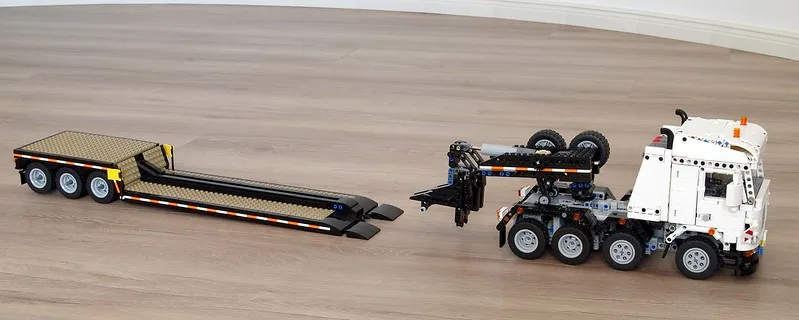 Технологический строительный блок MOC 17197 три в одном 8x4 Тяжелый грузовик прицеп