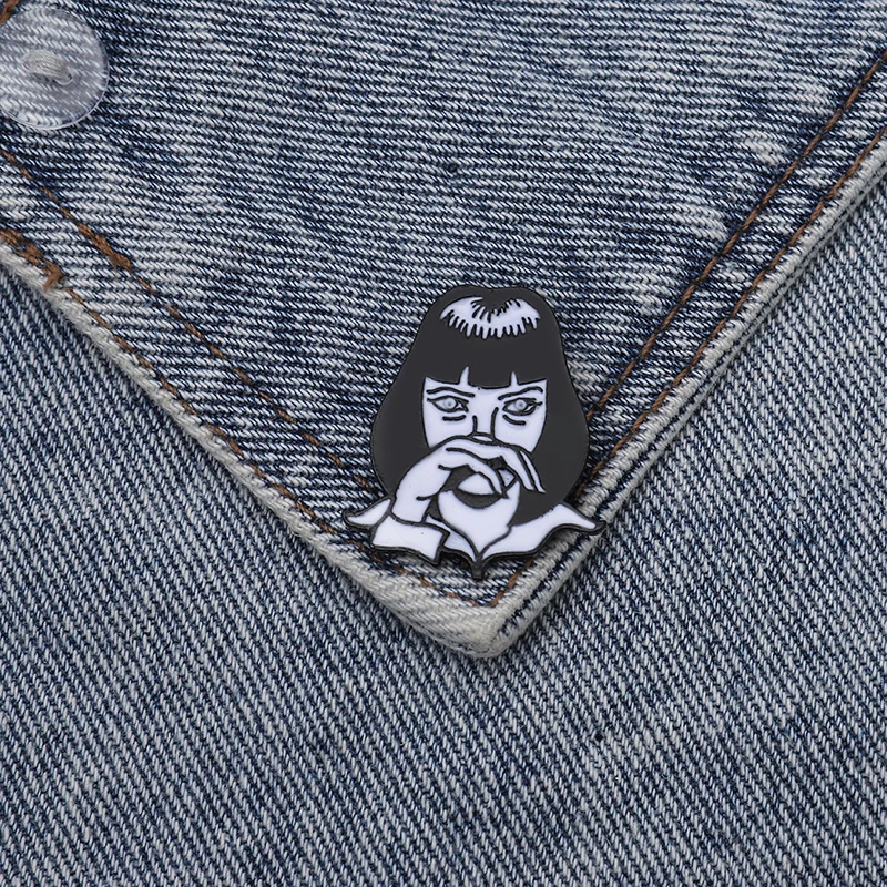 Эмалированная брошь Mia Wallace на заказ для сумок одежды лацканов значок в стиле панк