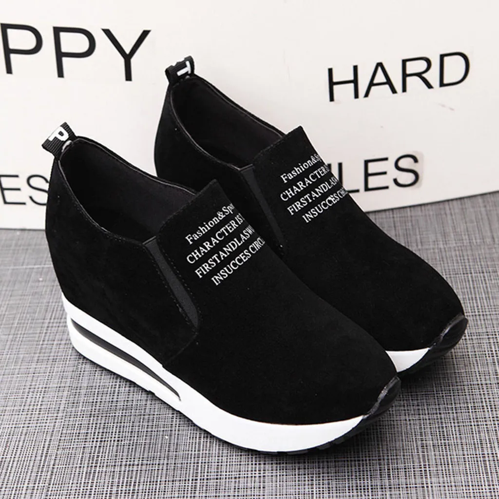 Кроссовки SAGACE женские на танкетке Вулканизированная подошва без шнуровки