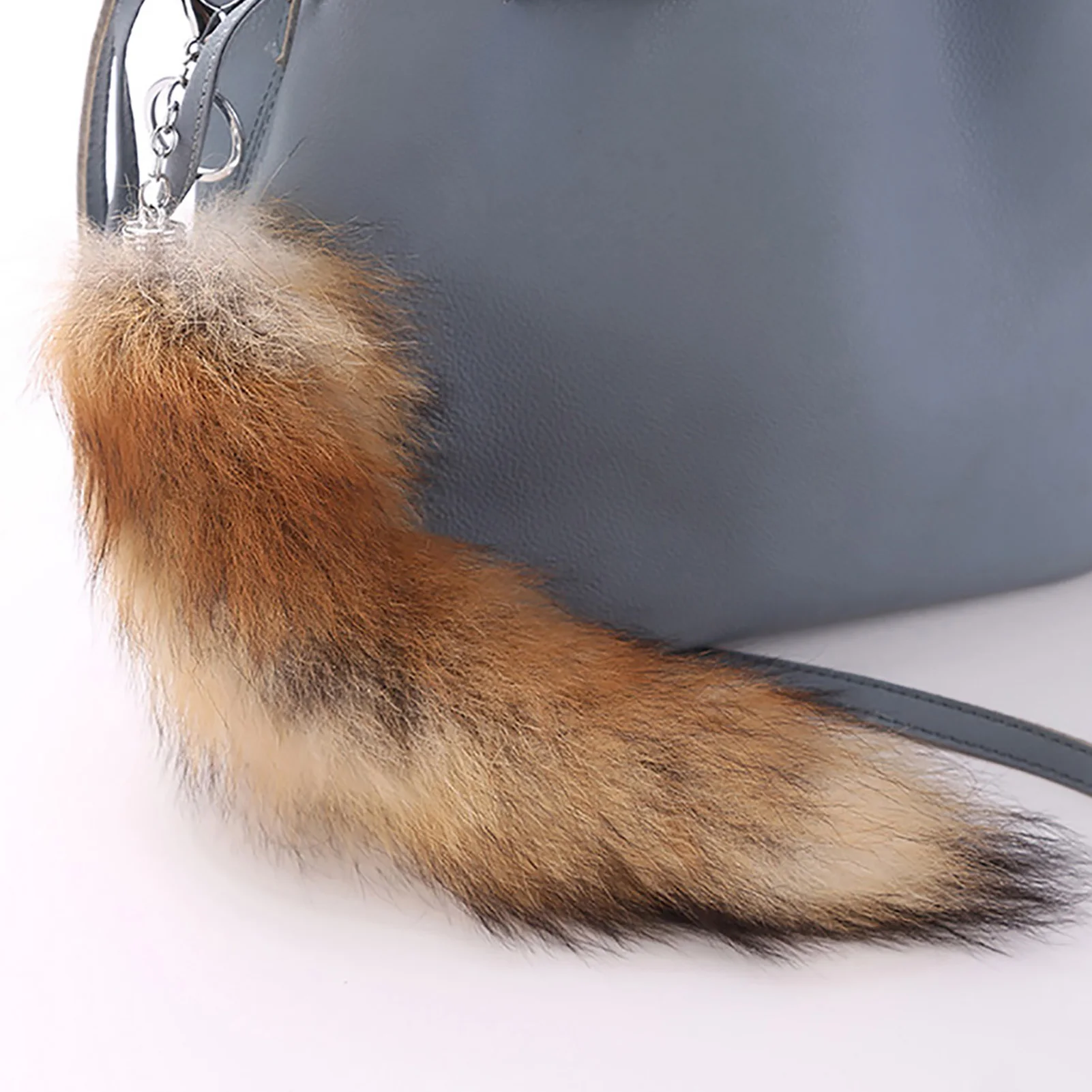 Большой женский брелок для ключей с помпонами и кисточкой | Украшения аксессуары