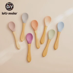 От компании Let's Make набор детской посуды силиконовая ложка для детей Бесплатная BPA Еда Класс детские товары безопасно аксессуары для кормления ложка