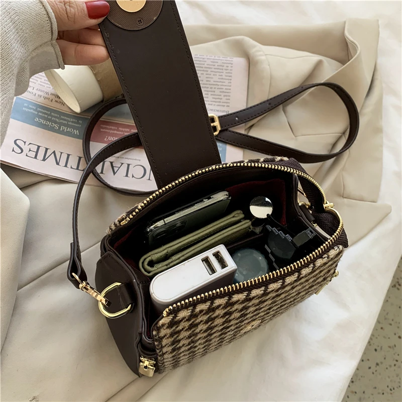 

New PU Leather Retro Hasp Houndstooth Shoulder Bag Small Delicate Bucket Bags Female Crossbody Bag Ladies Handbag