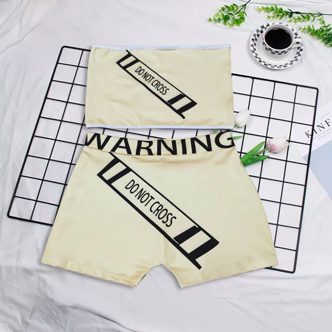 

Fashion Candy Snack Sexy 2 Piece Sets Plus Size Booty Shorts for Women Ladies Clothes for Summer 2021 new dropping