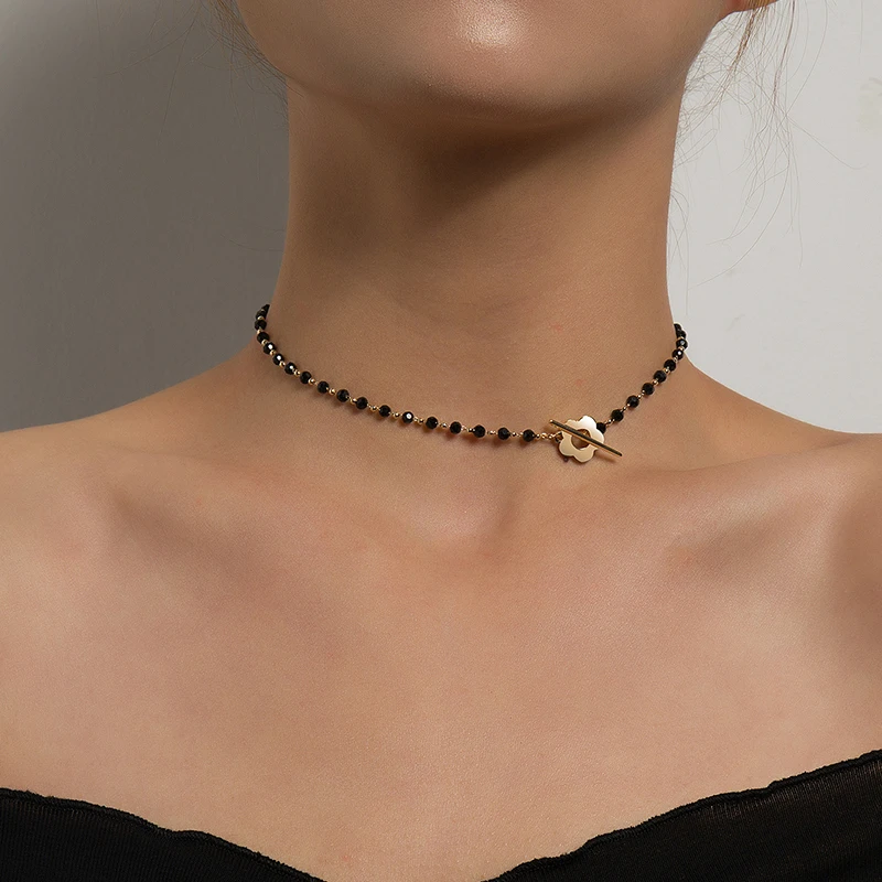 

Sweet Temperament Clavicle Chain Black Crystal Glass Bead Charm Necklace Popular Stylish Party Flower Lock Necklace Jewelry