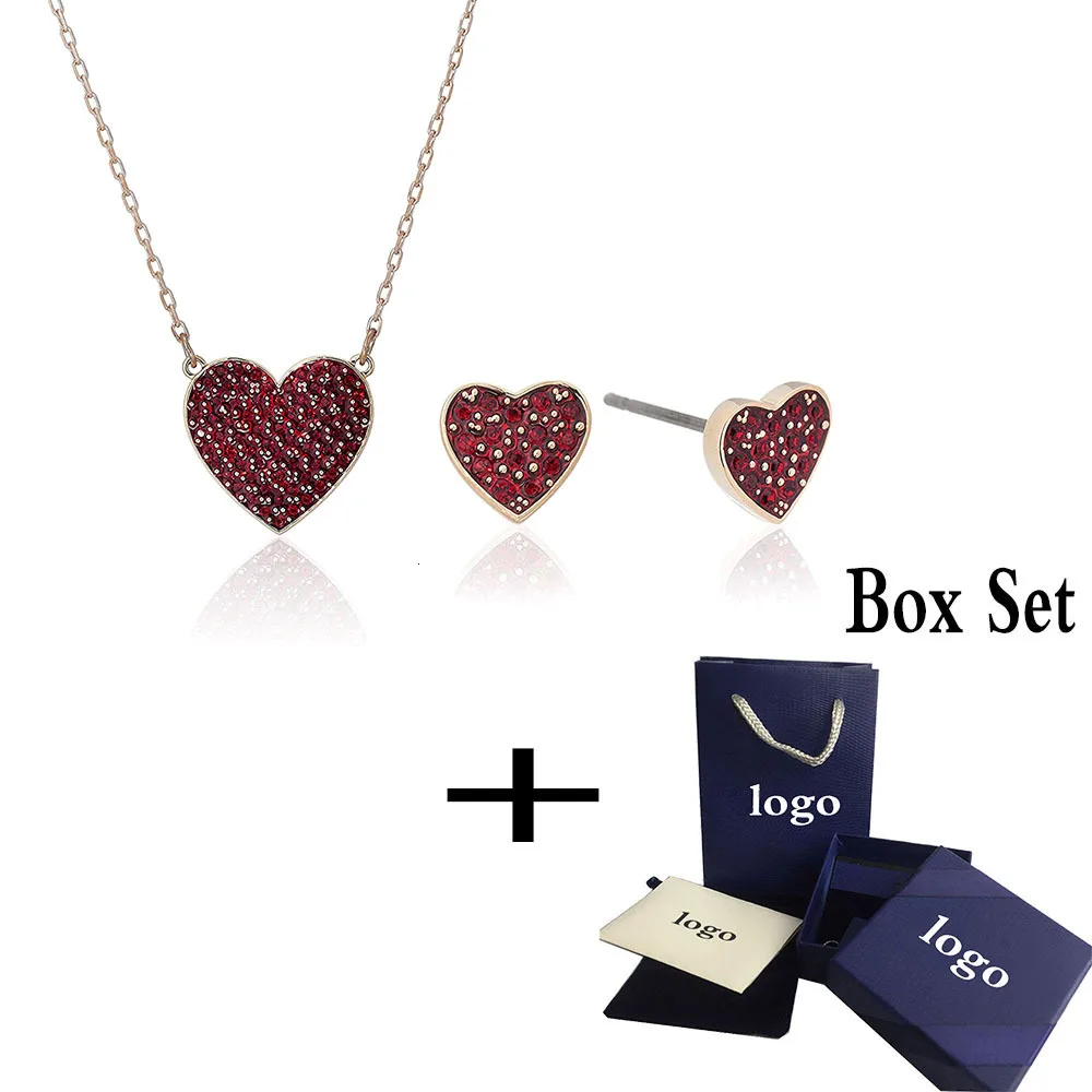 2019 новый режим красный костюм в форме сердца женский ключицы паста Красный