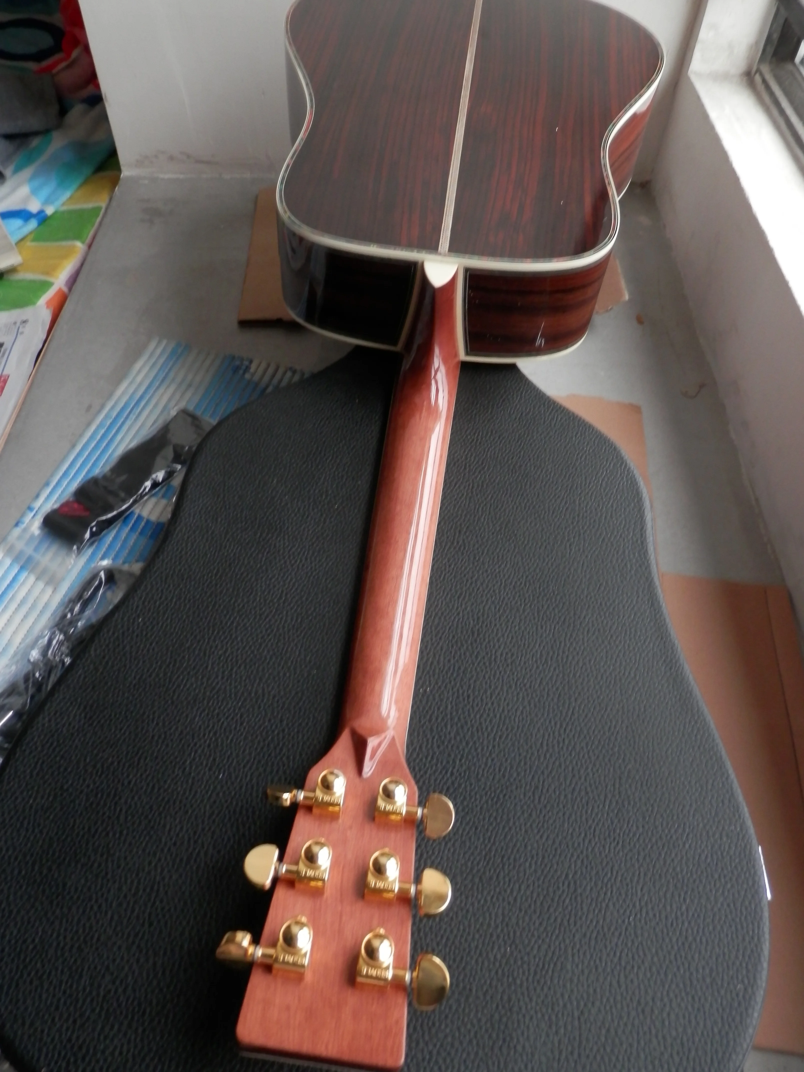 

Nature spruce solid top D type 45 model 41" Acoustic guitar Acoustic electric guitar With fisherman EQ with case In stock 11yue8