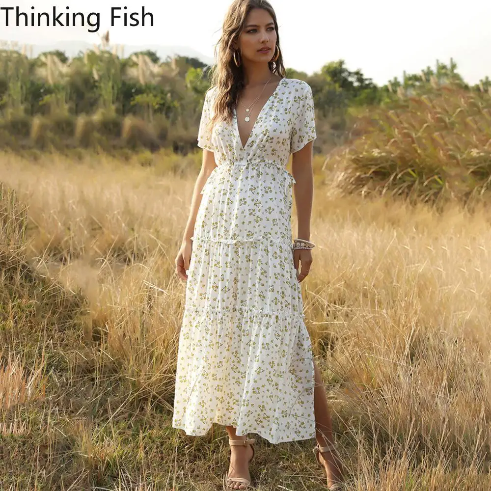 Женское длинное платье с рюшами белое элегантное средней длины цветочным