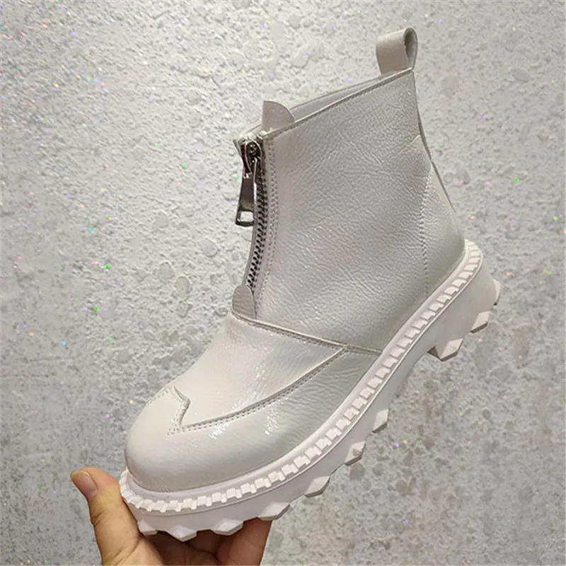 Женские кожаные сапоги ярких цветов с круглым носком и молнией спереди Сапоги