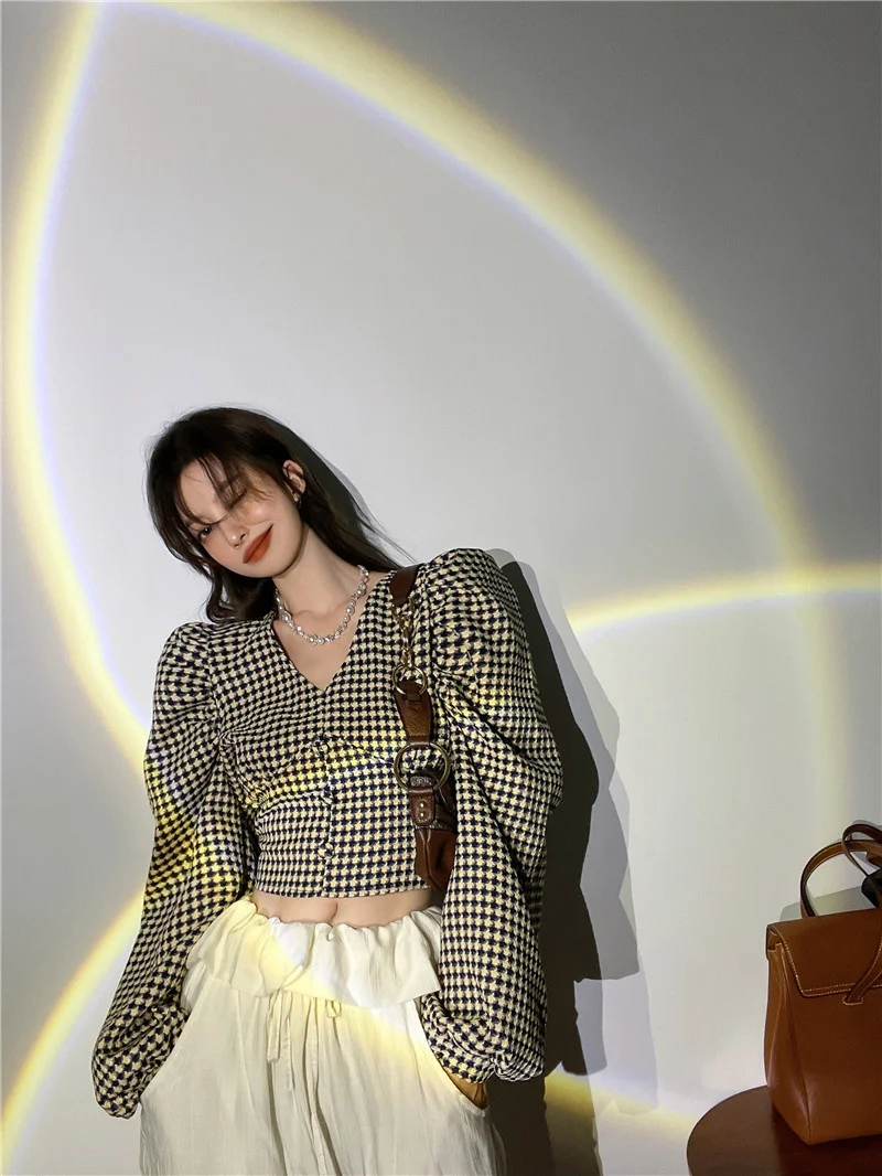 

V-neck Puff Sleeve Plaid Short Shirt 2021 Early Autumn Style Slim Top Women Rac