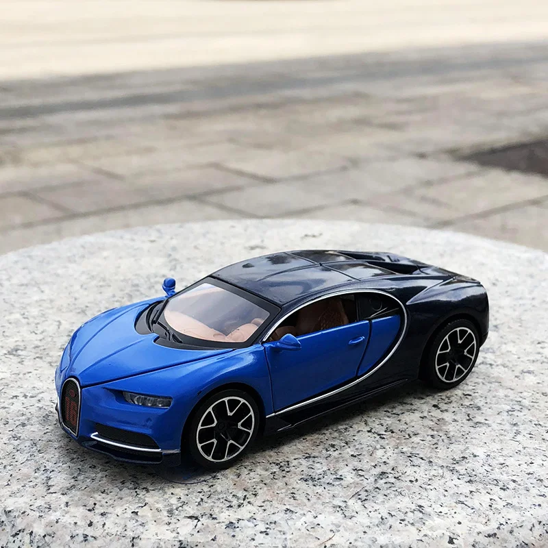 Металлическая игрушечная машинка Halolo Bugatti Chiron 1:32 литой и игрушечный автомобиль