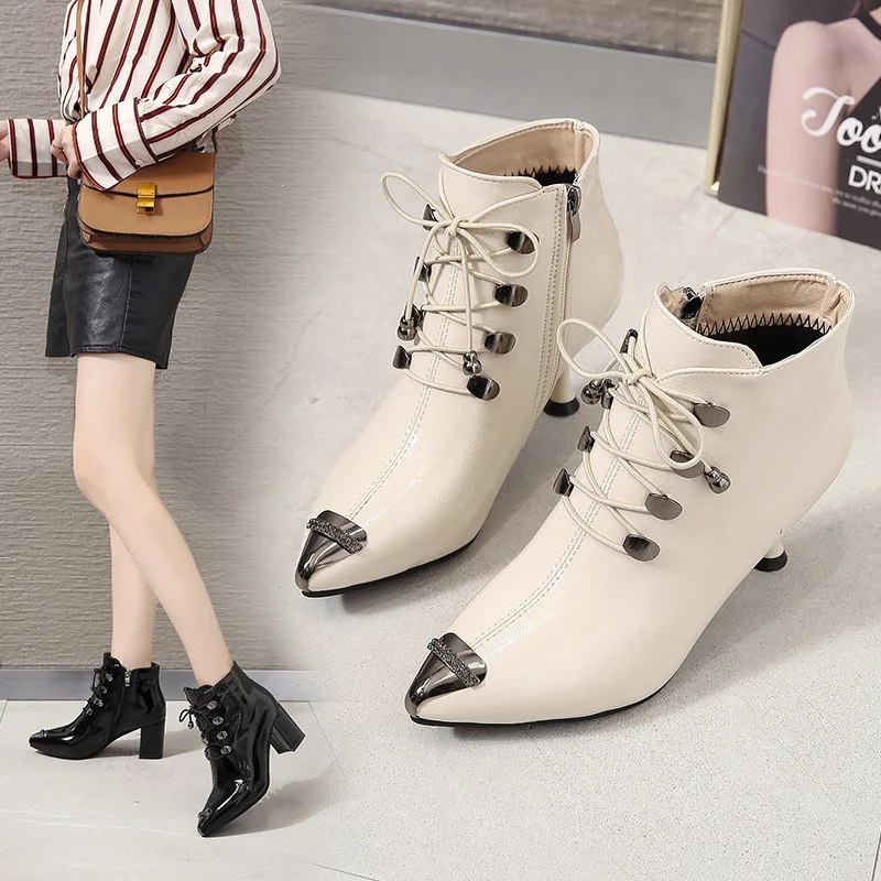 Женские ботинки на шпильке Новинка 2020 года Кожаные Ботинки Martin высоком каблуке с