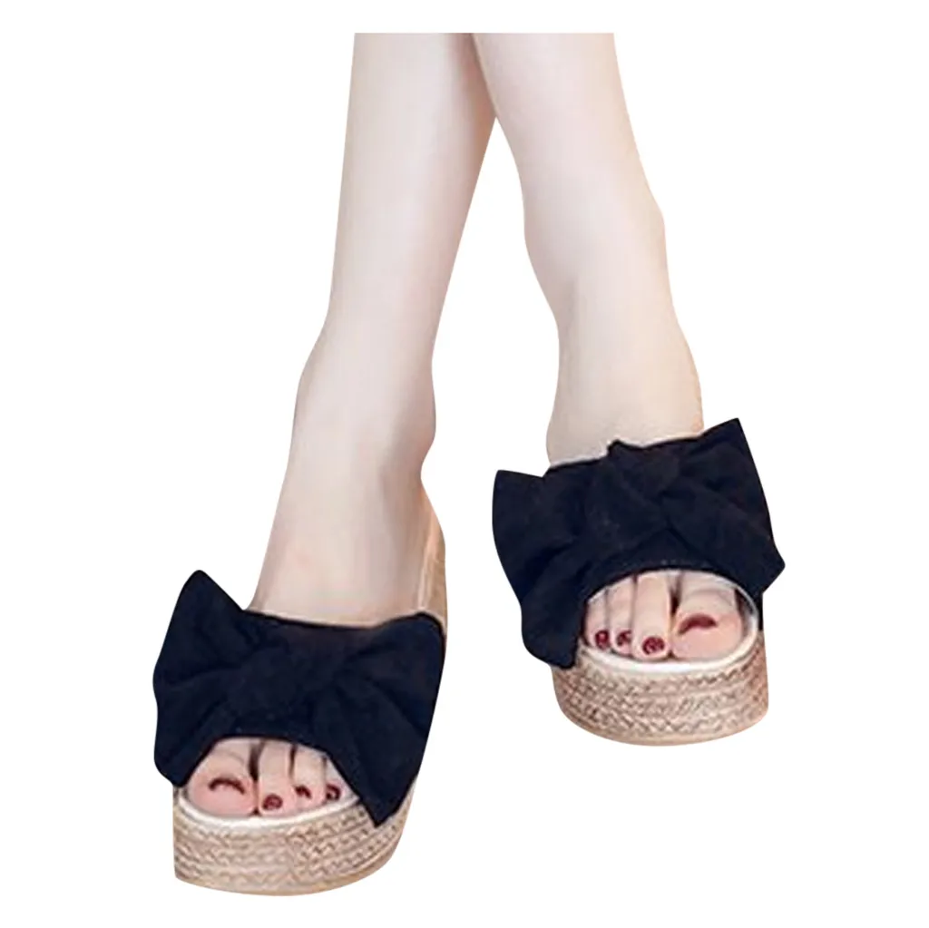 

Женские Замшевые танкетки на платформе, красивые слипоны на толстой подошве, с бантом, с открытым носком, Модные тапочки