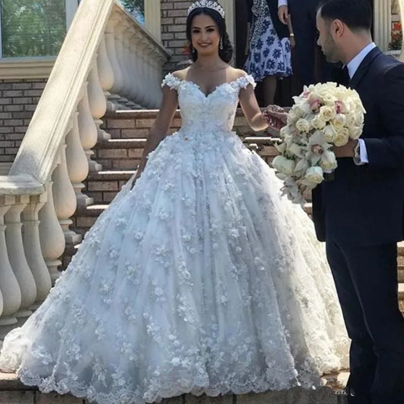 

Puffy Skirt Princess Ball Gown Wedding Dress 2020 Off Shoulder 3D Floral Lace Dubai Arabic Church long Train Bridal Wedding Gown