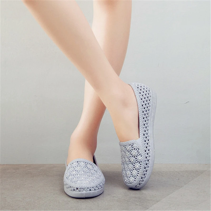 

2021Mother's Shoes Fashion Sandals Women Summer Breathable Walking Shoes Non-Slip Casual Sandals Antiskid Daily Shoes for Street