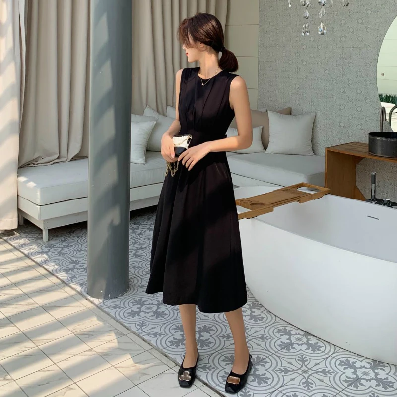 

Повседневное белое платье-трапеция до середины икры, с расклешенными рукавами, однотонное черное платье без рукавов, лето 2020