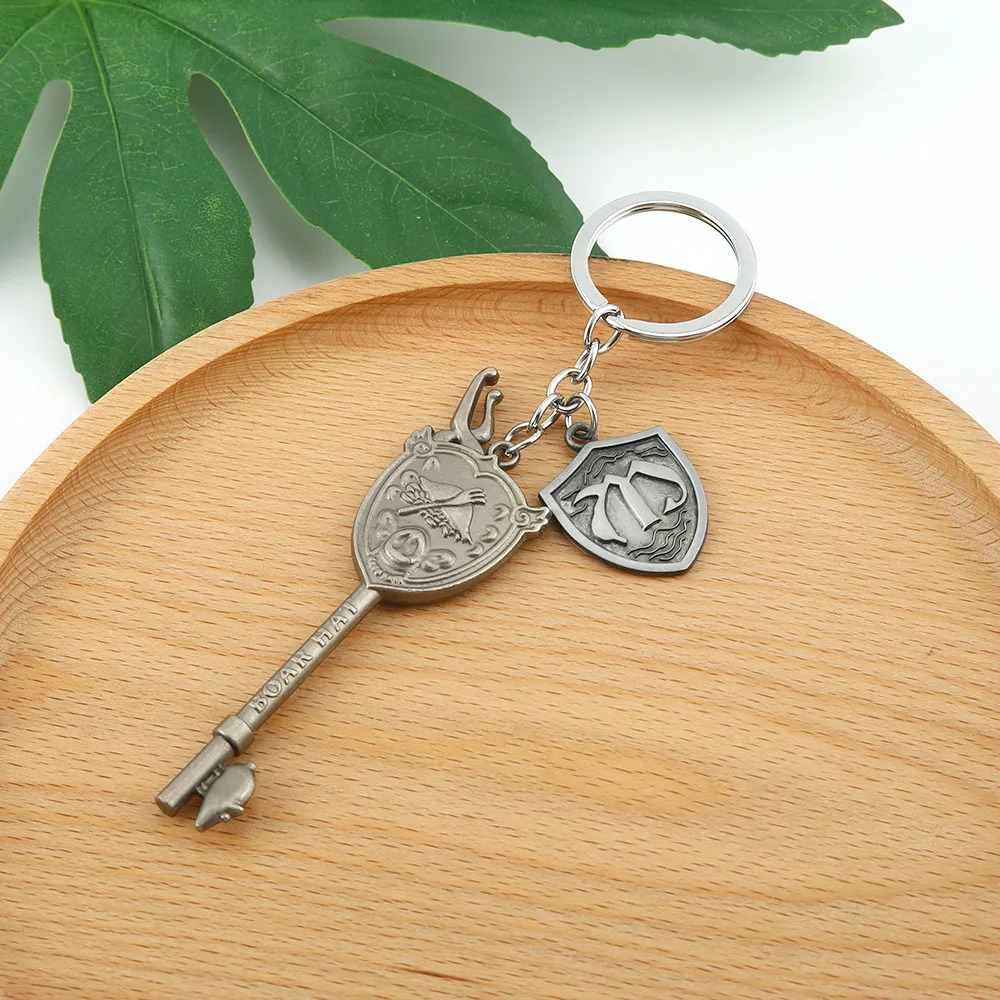 

2 pcs Anime Jewelry Key Chain The Seven Deadly Sins Weapon Model Keychain Women Men Unique Keyring chaveiro llavero