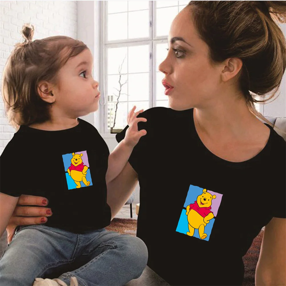 

Модная детская футболка Disney из хлопка с милым мультяшным рисунком, одежда для девочек и мальчиков с круглым вырезом, повседневная детская ф...