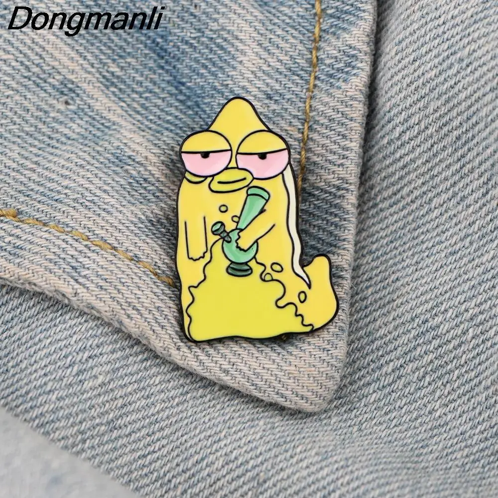 

BG239 Dongmanli Alien Funny Pins Enamel Brooches for Women Men Lapel pin Cartoon Metal Badge Collar Jewelry Gifts