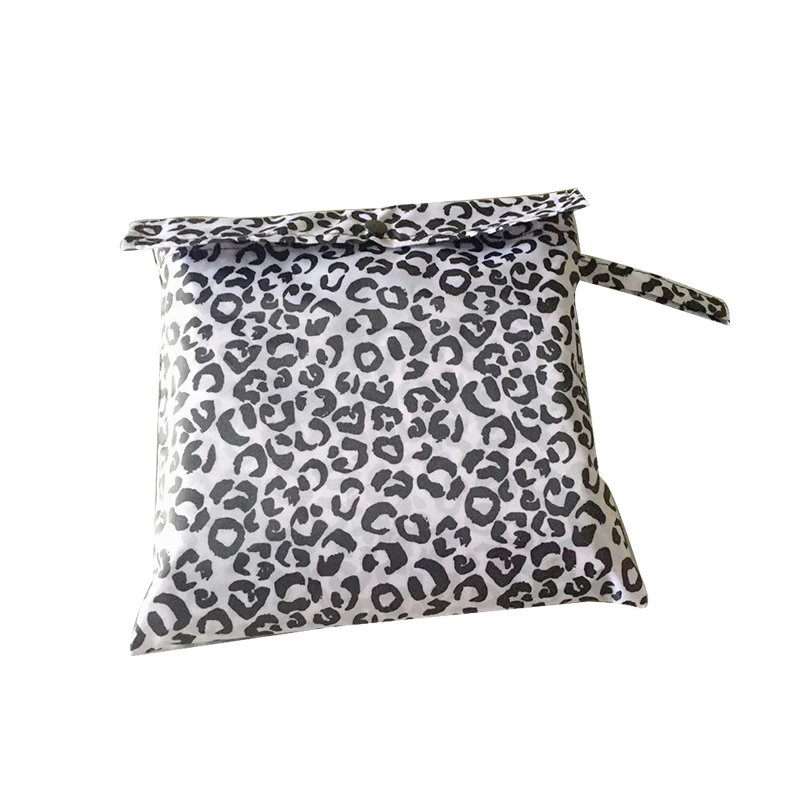 Дождевик Yuding Женский водонепроницаемый из полиэстера с сумкой в комплекте пончо