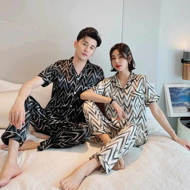 

Couple Pajamas Set Silk Satin Fancy Print Short Sleeve Trousers Lingerie Sleepwear Lovers Loose Pyjamas Soft Men Women Homewear