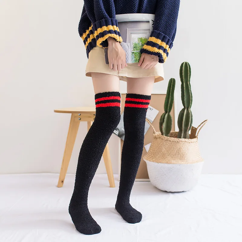 Пушистые длинные эластичные женские Зимние коралловые бархатные чулки толстые