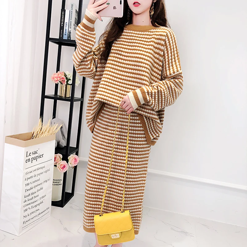 Утолщенный женский свитер Костюмы 2021 Зима Новые Вязаные Полосатые свитера и Юбки