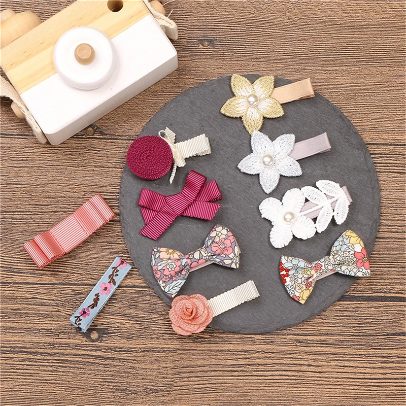 

Галстук-бабочка для девочек, женский зажим для волос, Маленький милый однотонный бант-бабочка, безопасная лента, зажим с покрытием для детей...