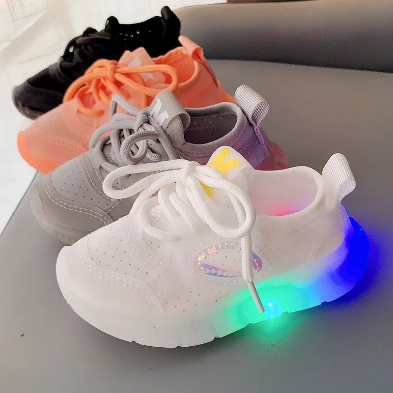 

Children's Led Shoes Boys Girls Lighted Sneakers Glowing Shoes for Kid Sneakers Boys Baby Sneakers with Luminous Sole