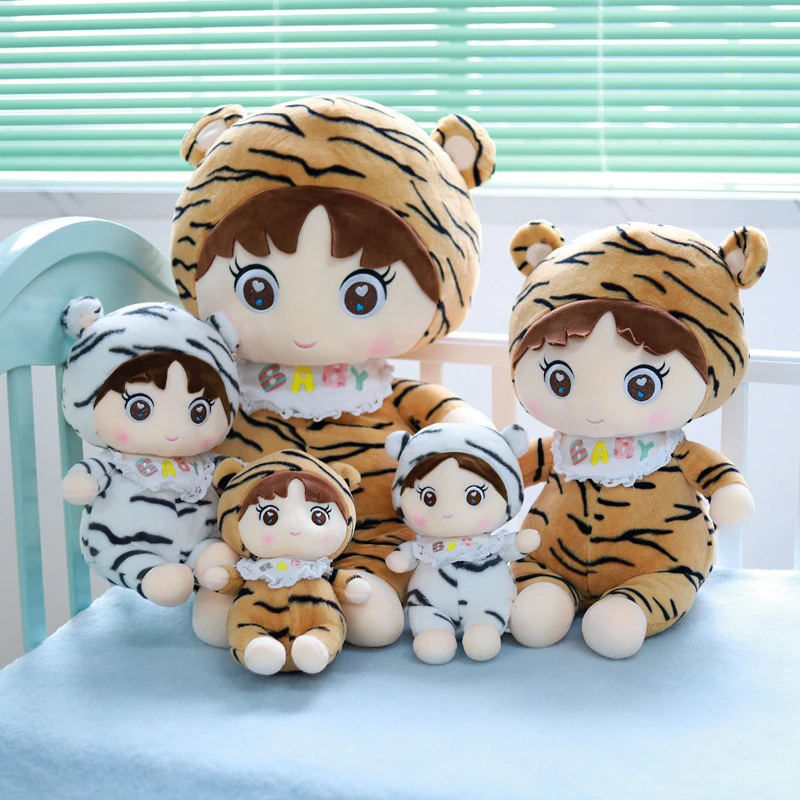 

Симпатичная Детская плюшевая кукла с лицом Тигра для мальчика, мягкая детская диванная подушка, креативное украшение для комнаты, мультяшн...
