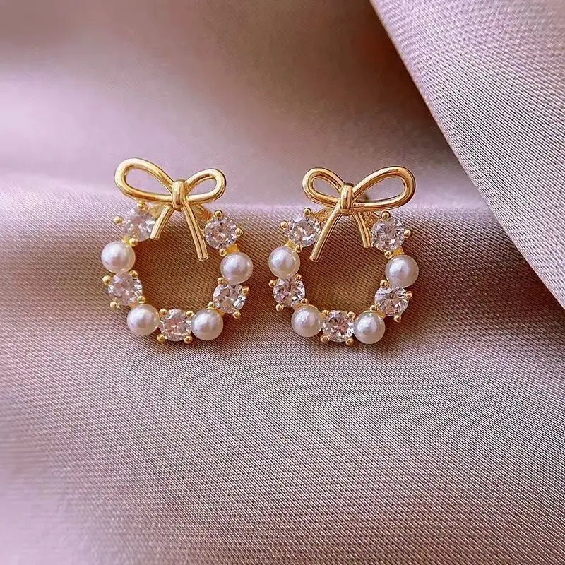 

Earings Fashion Jewelry 2021 Gold Delicate Heart Zircon Small Earrings Transparent Crystal Love Pendant Earrings Women