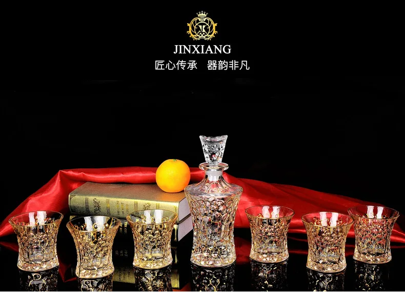 

7 Pcs/Set top quality home crystal whiskey decanter Set luxury whiskey glass for Liquor Scotch Bourbon 200829-09