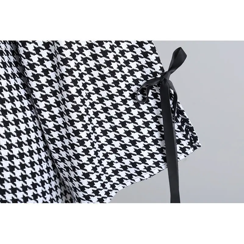

2021 Winter Women's New Color Matching Lapel Pleated Big Hem Padded Shirt Skirt Mid-length Ruffle Dress W25