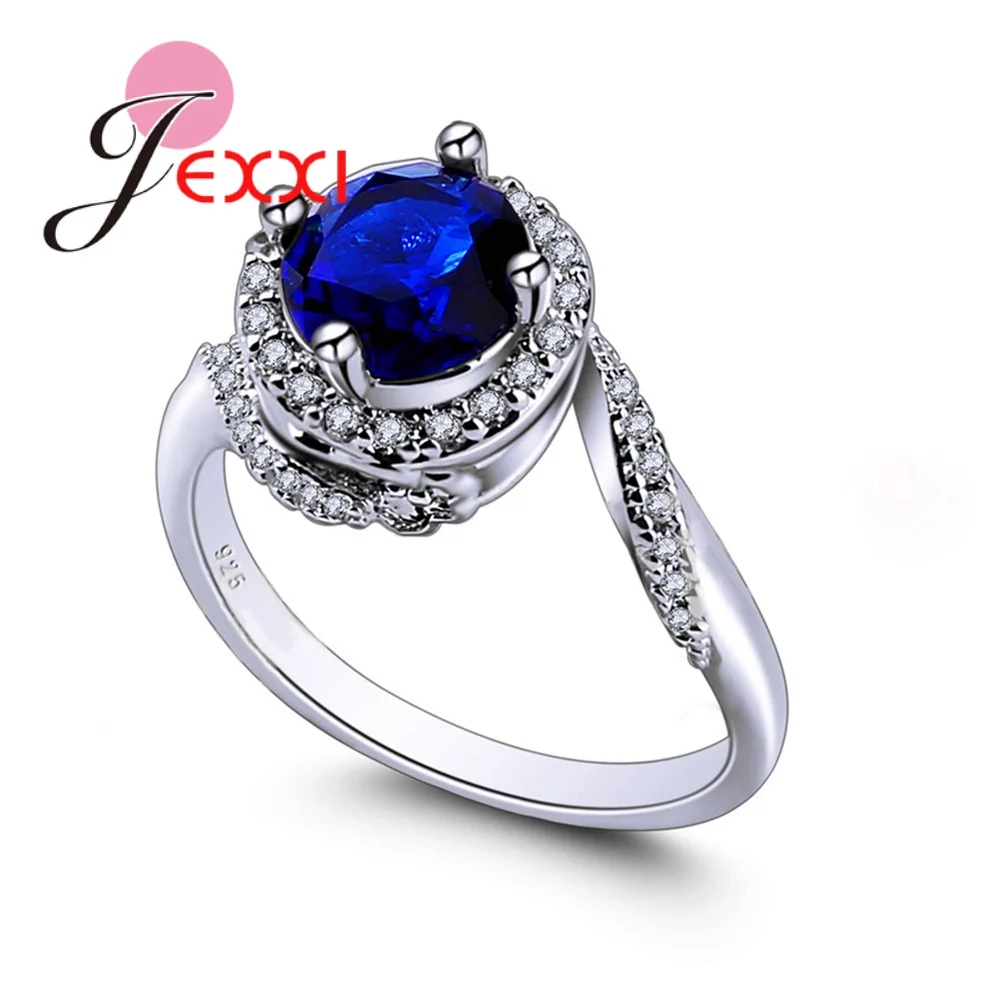 

Женское кольцо из серебра 925 пробы, с фианитом