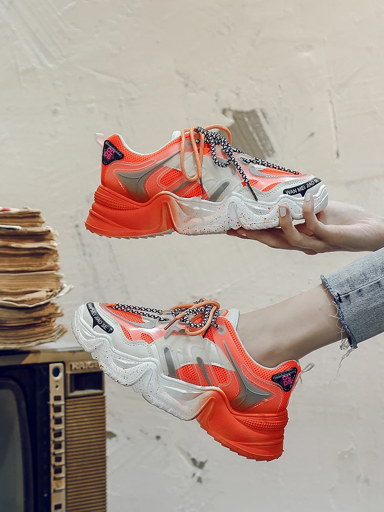 

New woMen Light Running Shoes High Quality Outdoor Sports Athletic Shoes for woMen Sneakers Breathable Outdoor Sports Shoes36-42