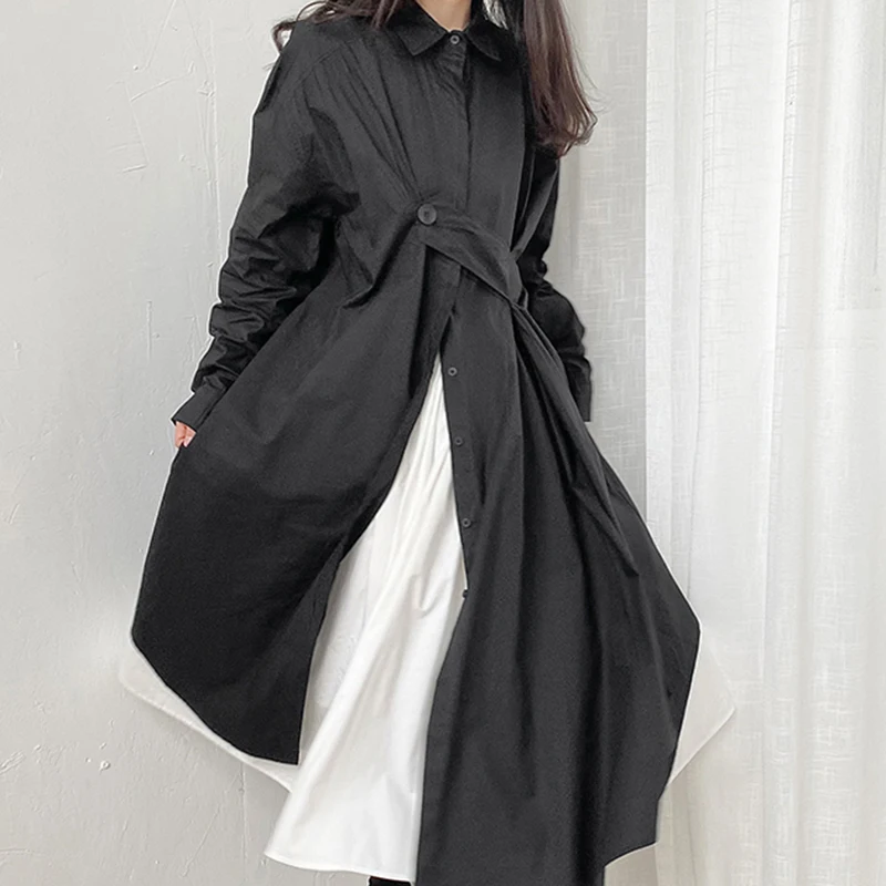 

[EAM] Women Black Vent Long Irregular Big Size Blouse New Lapel Long Sleeve Loose Fit Shirt Fashion Spring Autumn 2021 1DD7032