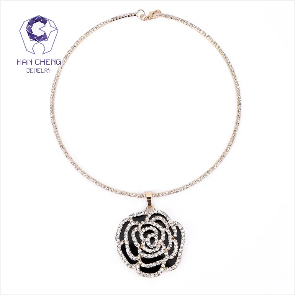 Новинка модное ожерелье HanCheng с подвеской в виде полых цветов Стразы черным