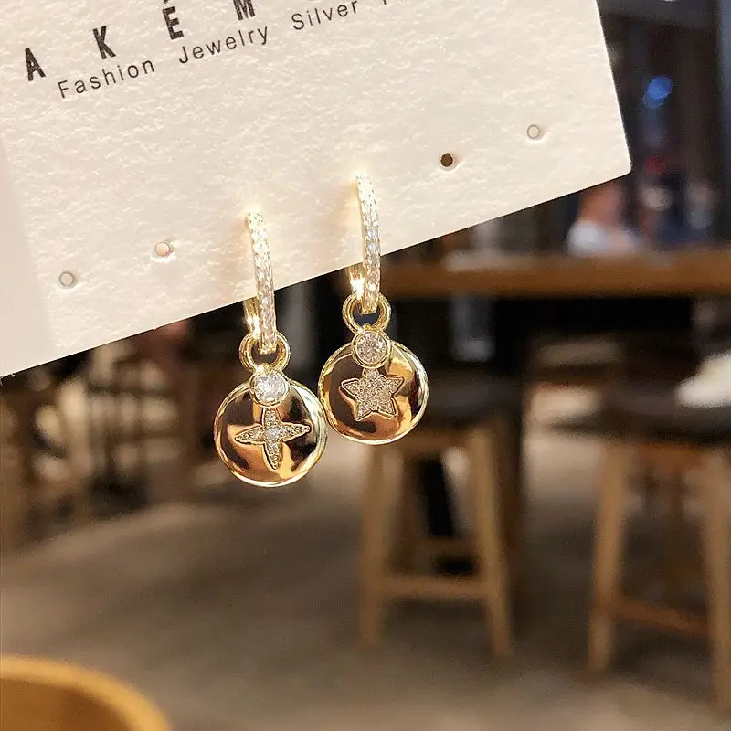 Новые серьги с двойной звездой модные брендовые Качественные фианитами для