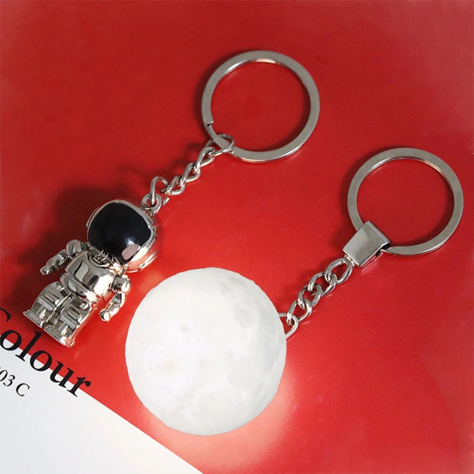 

Cute Lovers' Keyrings Car Keys Key Chains Bag Decor Planet Light Astronaut Pendant Charms for Airpods for Samsung Galaxy Buds