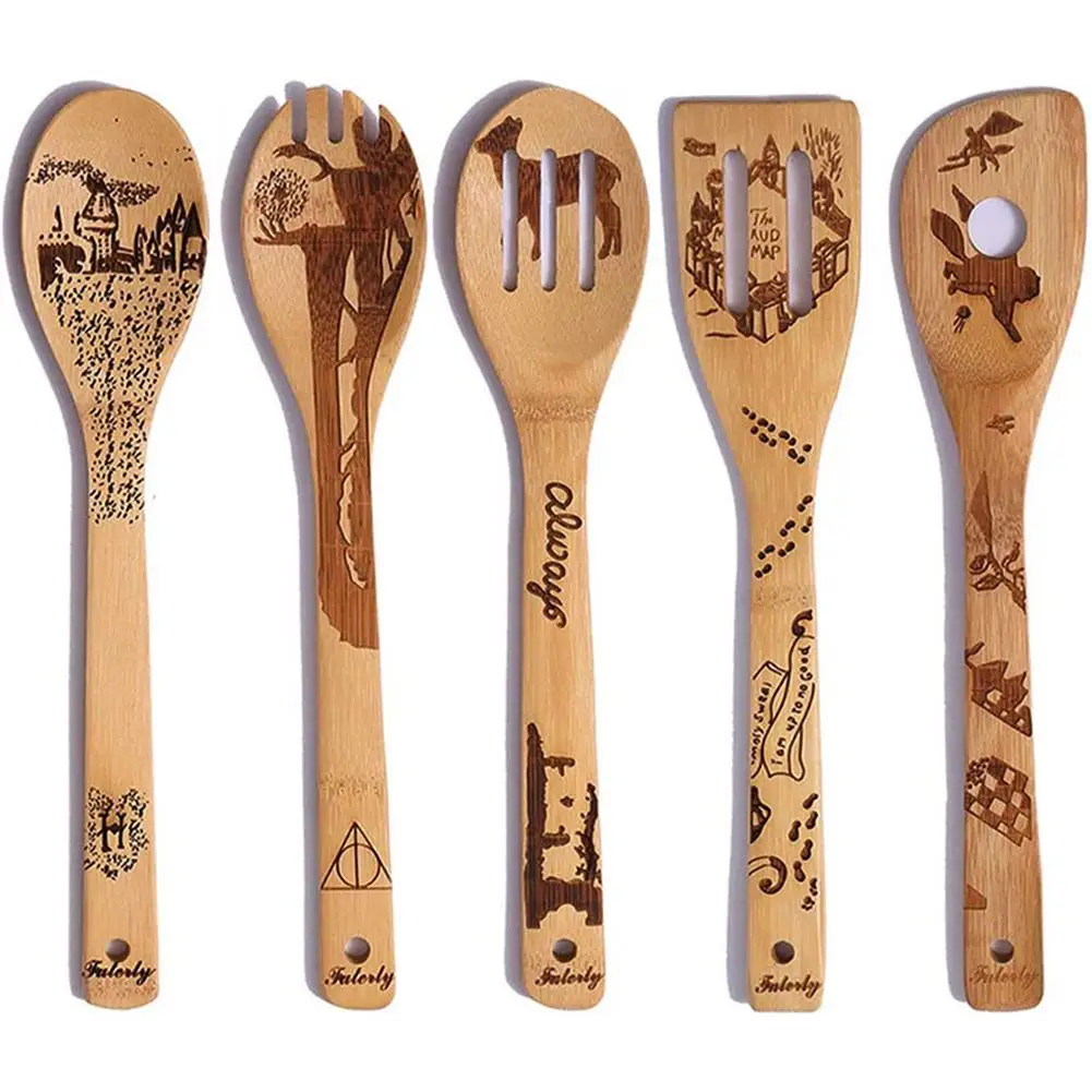 

5pcs /set Bamboo Tableware Spoon Spatula Laser Carving Pattern Non-stick Cooking Utensil Kitchen Tool Christmas Festival Gift