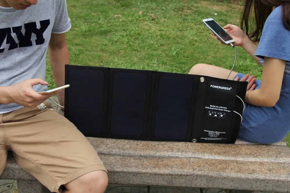 

PowerGreen Quick Charge Flexible Solar Panel 21W USB Folding Solar Power Bank, portable For Trekking