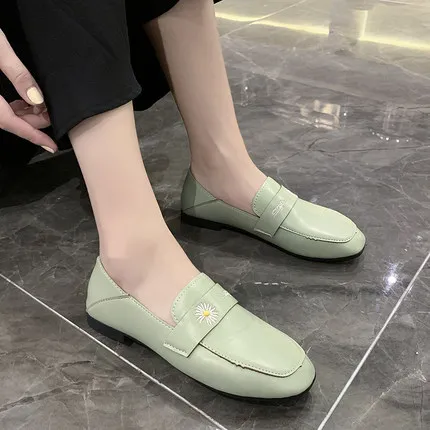 

Women's shoes 2021 spring, summer and autumn new British small leather shoes square toe fashion all-match large size loafers